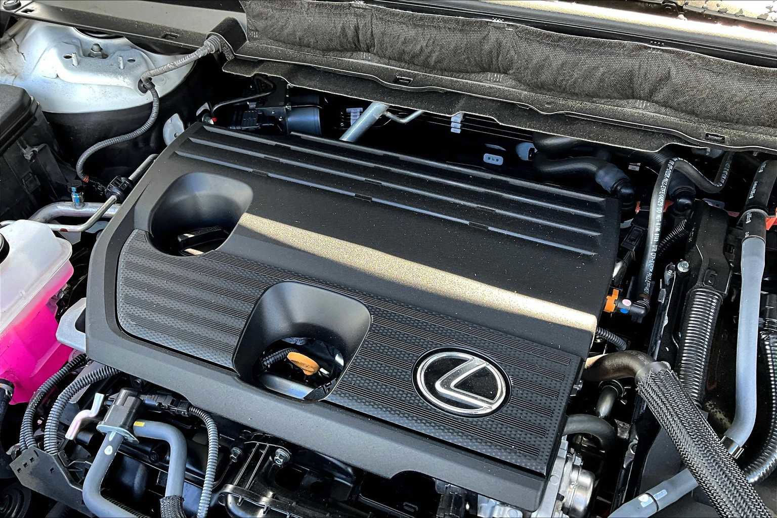 Used 2024 Lexus RX 350h w/ Convenience Package image 33