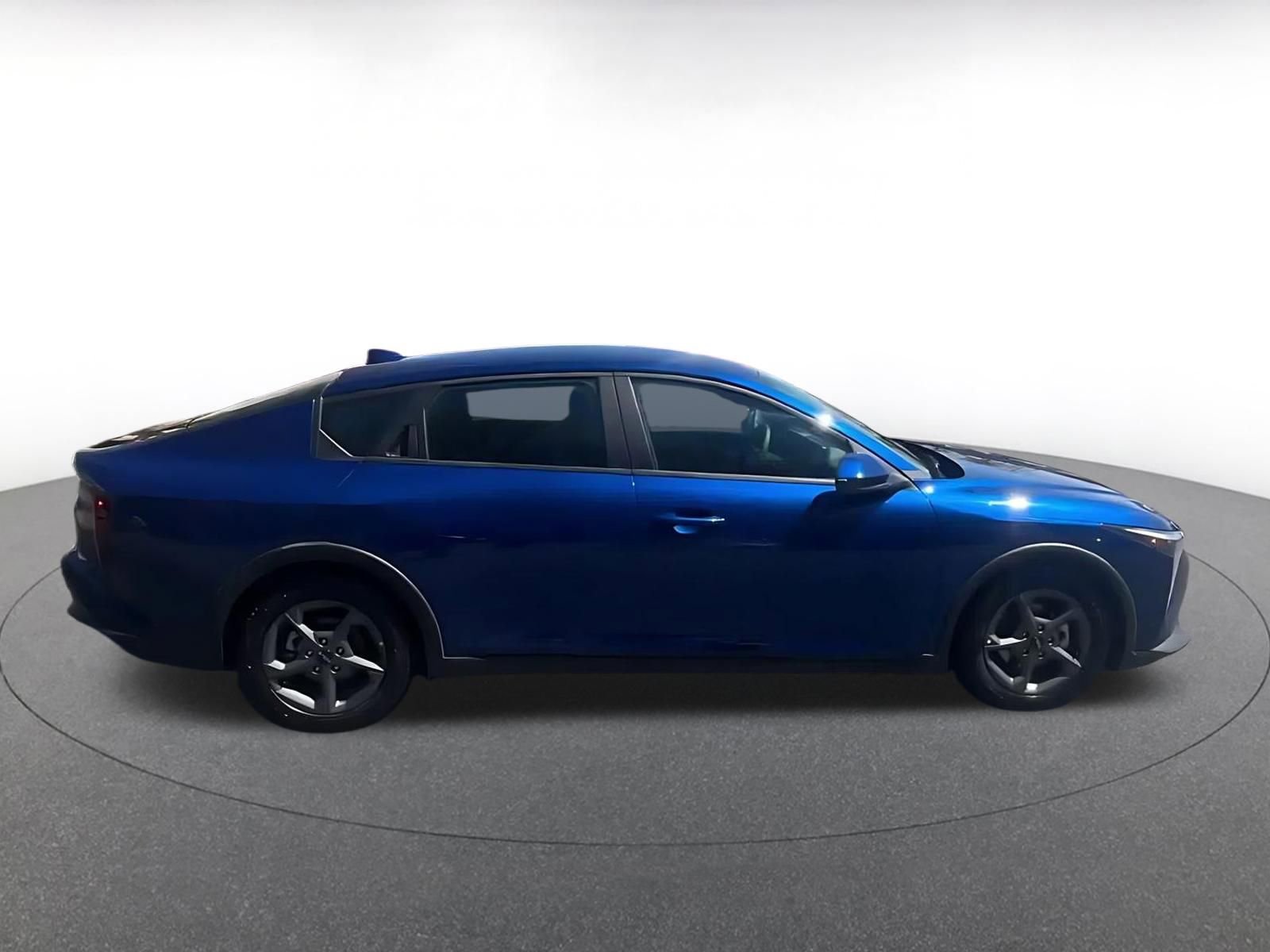 Used 2025 Kia K4 FWD image 15