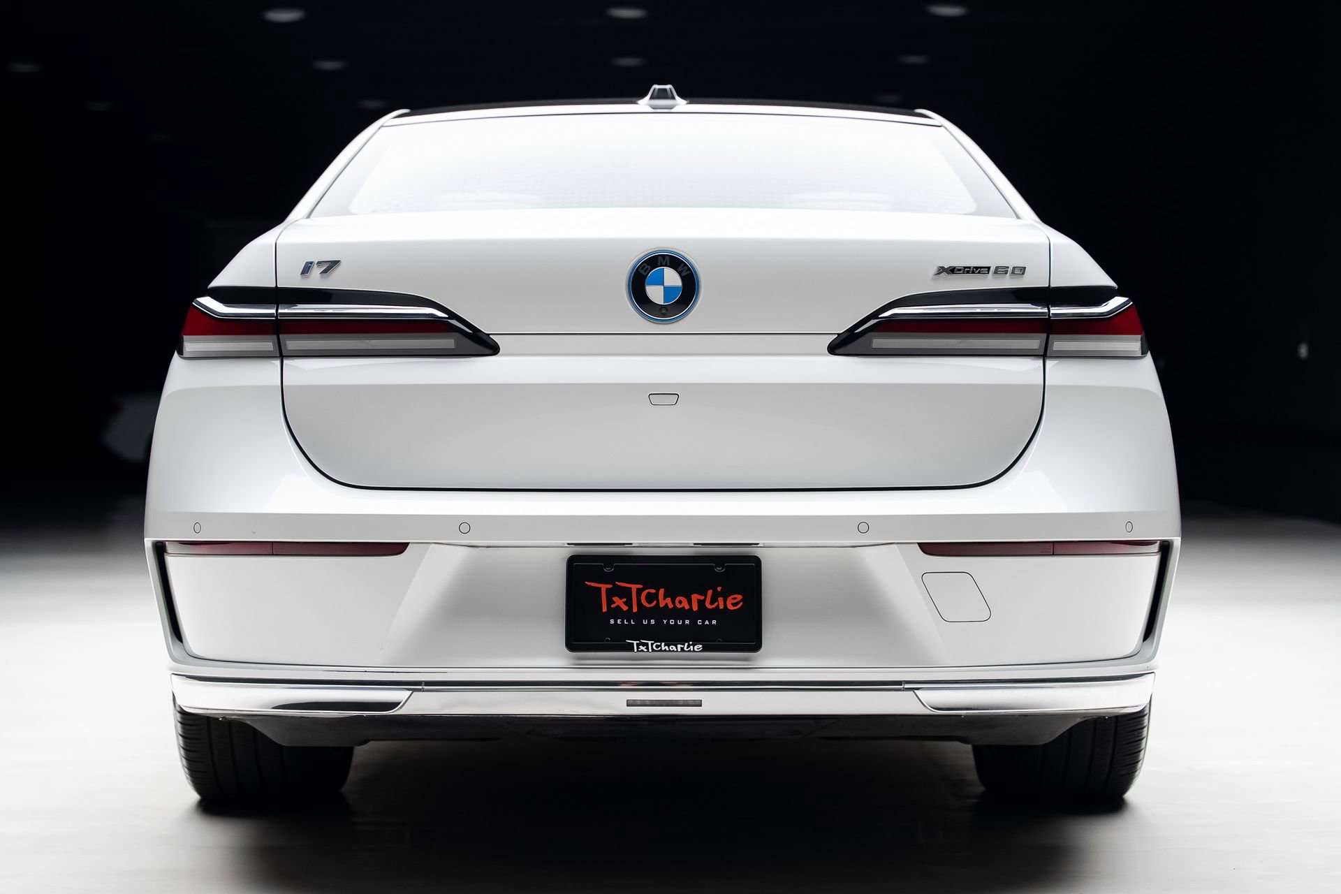 Used 2024 BMW i7 xDrive60 image 27