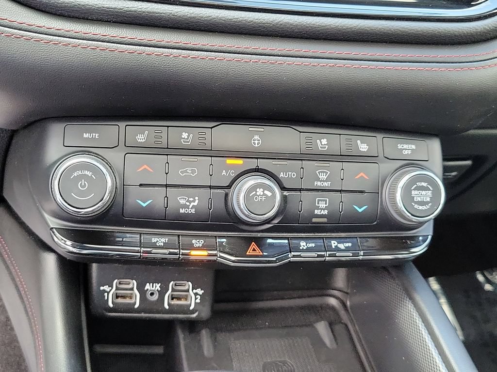 Used 2022 Dodge Durango R/T RWD image 30