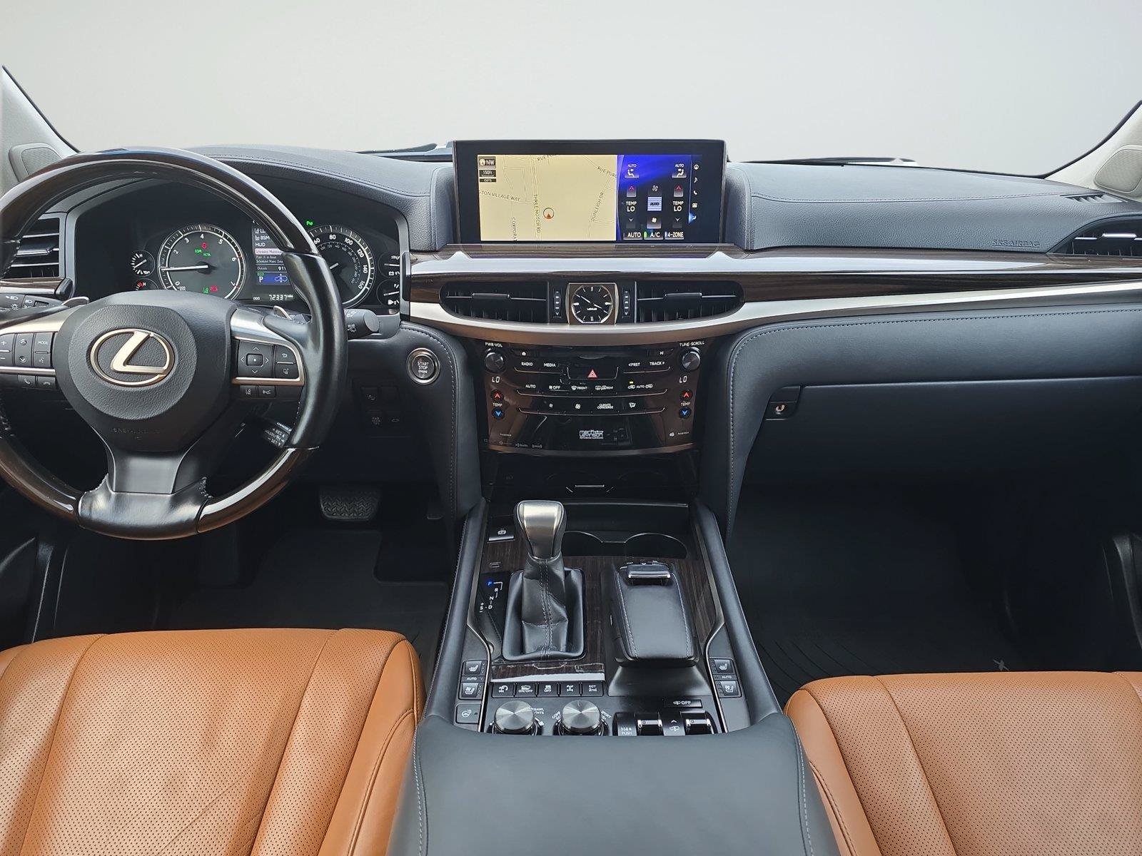 Used 2021 Lexus LX 570 4WD w/ Luxury Package image 11