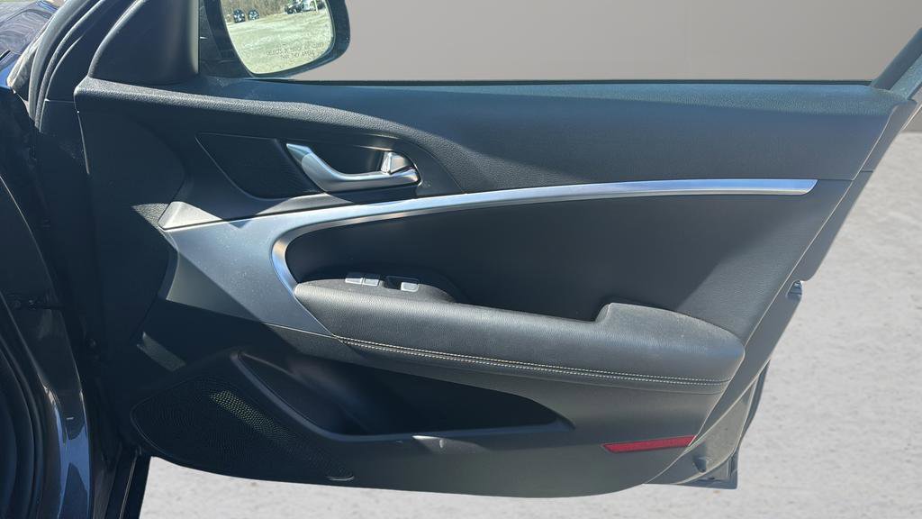 Used 2020 Genesis G70 2.0T image 30