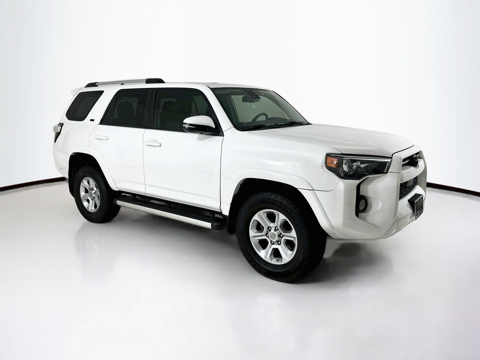 Used 2020 Toyota 4Runner SR5 Premium w/ Moonroof Package AWD/4WD image 1