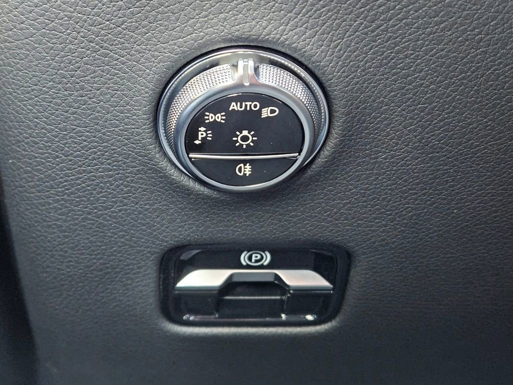 New 2026 Mercedes-Benz GLC 300 GLC 300 image 18