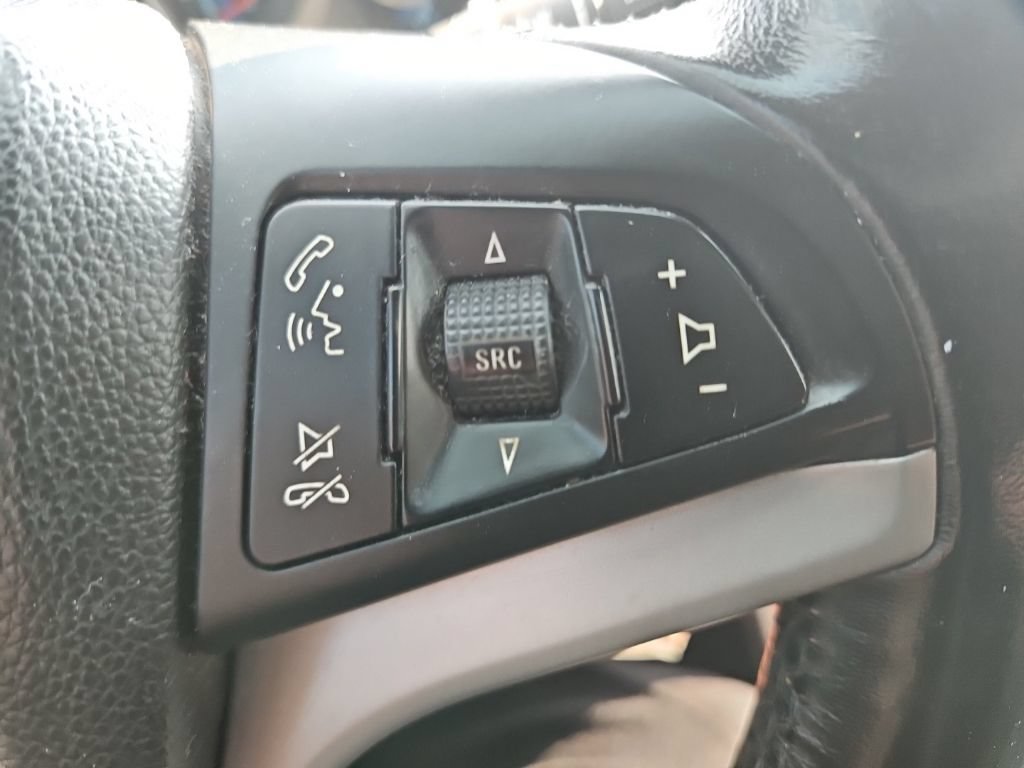 Used 2014 Chevrolet Cruze LT w/ Technology Package FWD image 12
