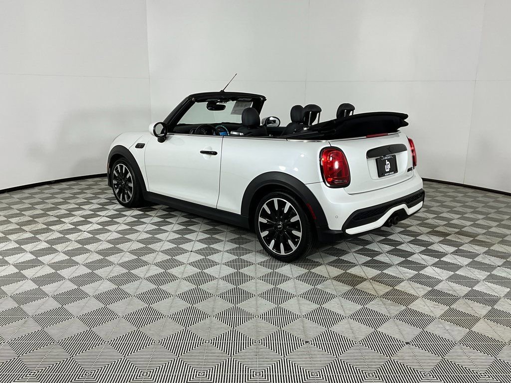 Used 2023 MINI Cooper S image 4