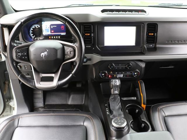 Used 2021 Ford Bronco Badlands image 16
