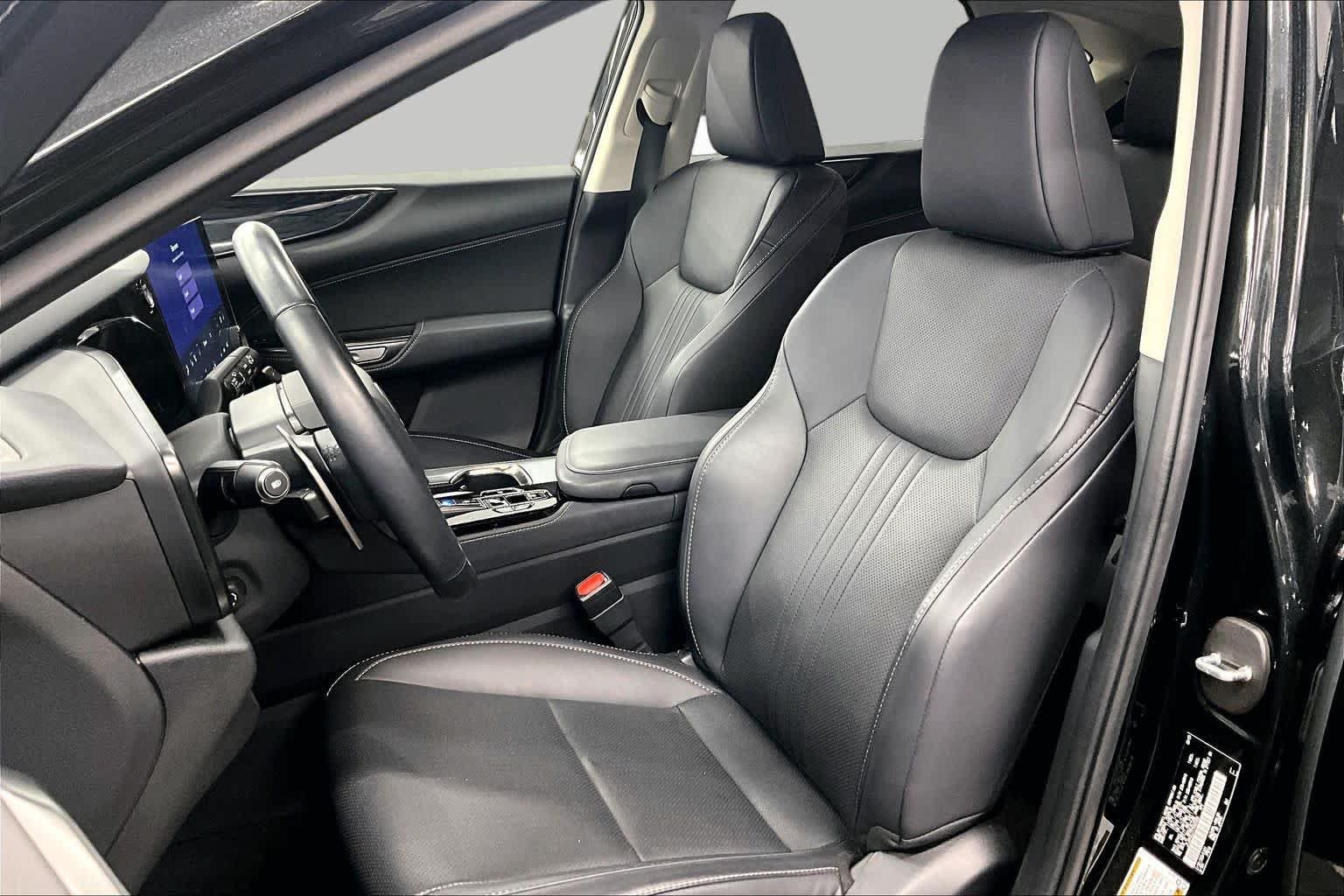 Used 2026 Lexus NX 350h AWD w/ Accessory Package (2T) image 8