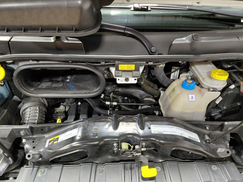 Used 2025 RAM ProMaster 2500 w/ Convenience Group FWD image 17