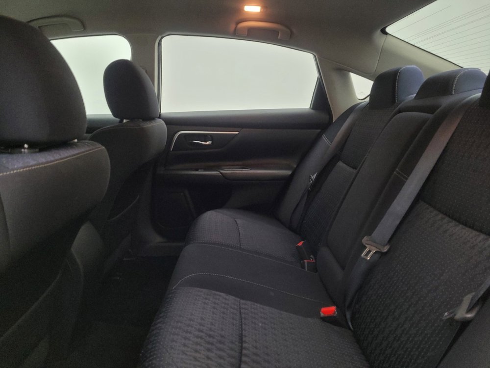 Used 2016 Nissan Altima 2.5 SV image 18