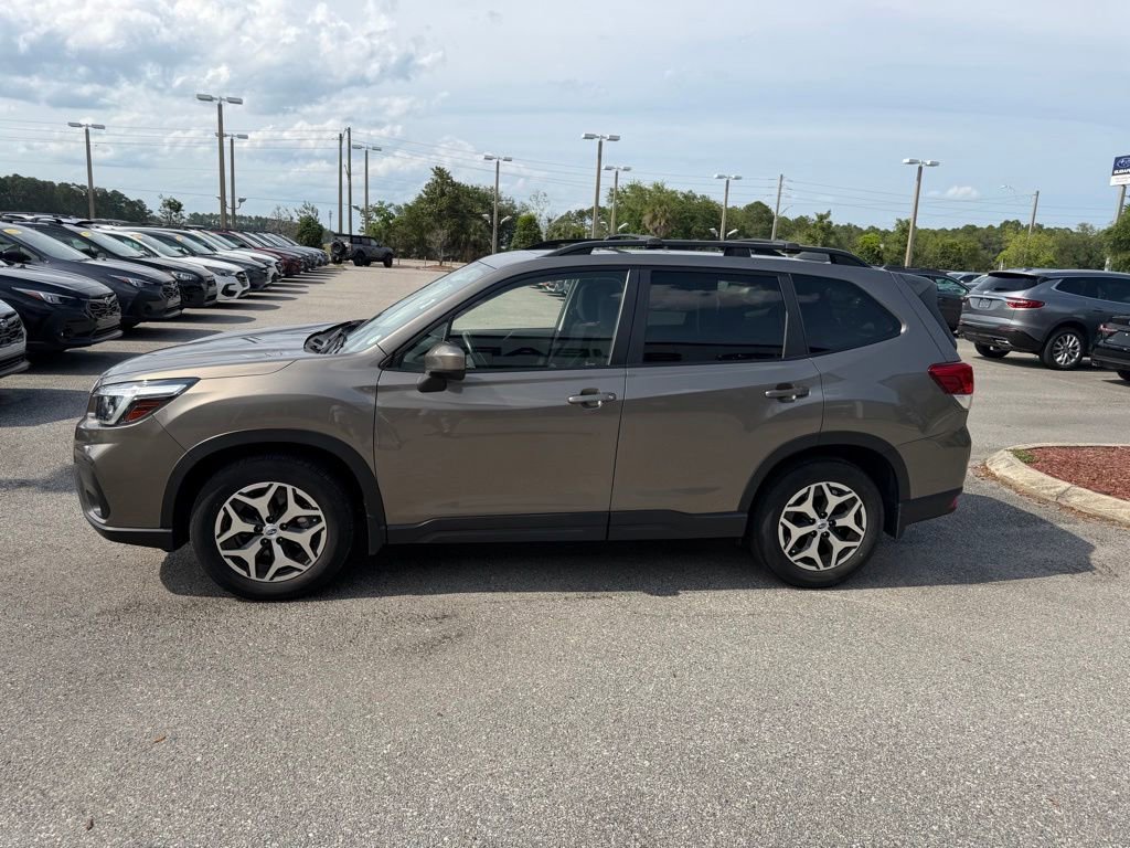 Used 2021 Subaru Forester Premium AWD/4WD image 11