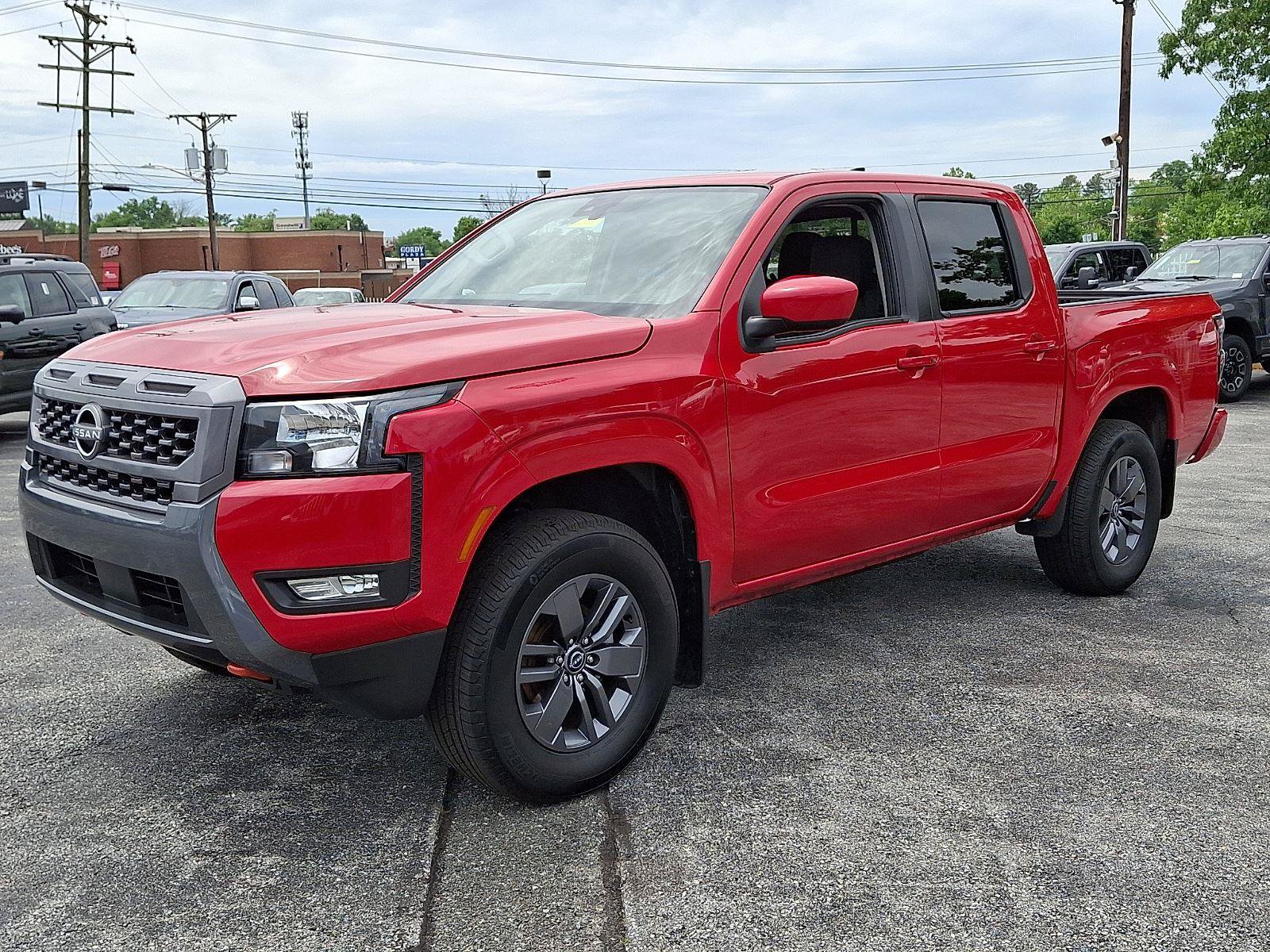 Used 2025 Nissan Frontier SV w/ SV Convenience Package AWD/4WD image 3