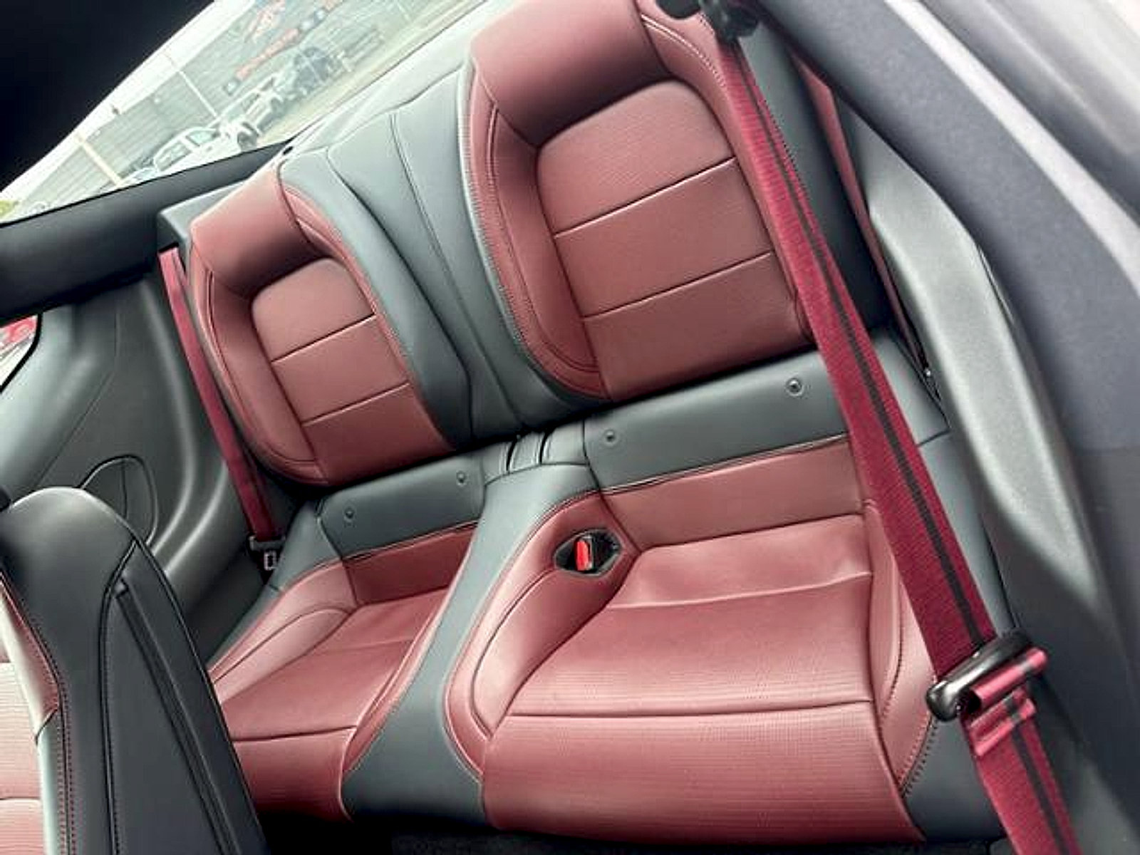 Used 2025 Ford Mustang GT Premium RWD image 8