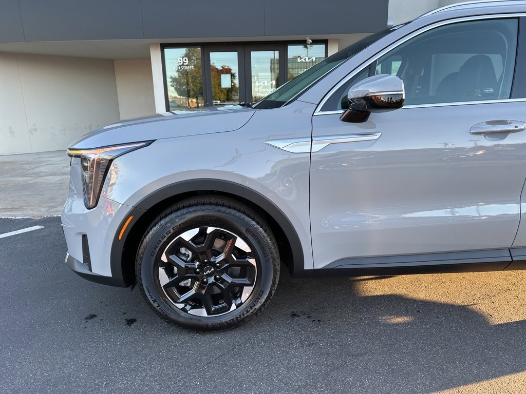 New 2026 Kia Sorento S image 11