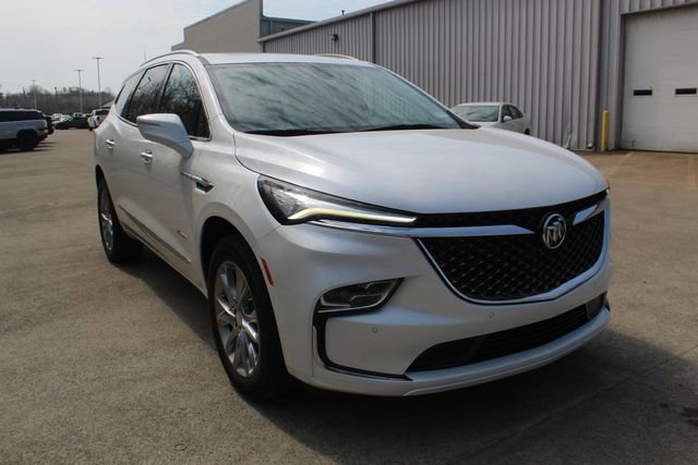Used 2022 Buick Enclave Avenir w/ Avenir Technology Package image 6