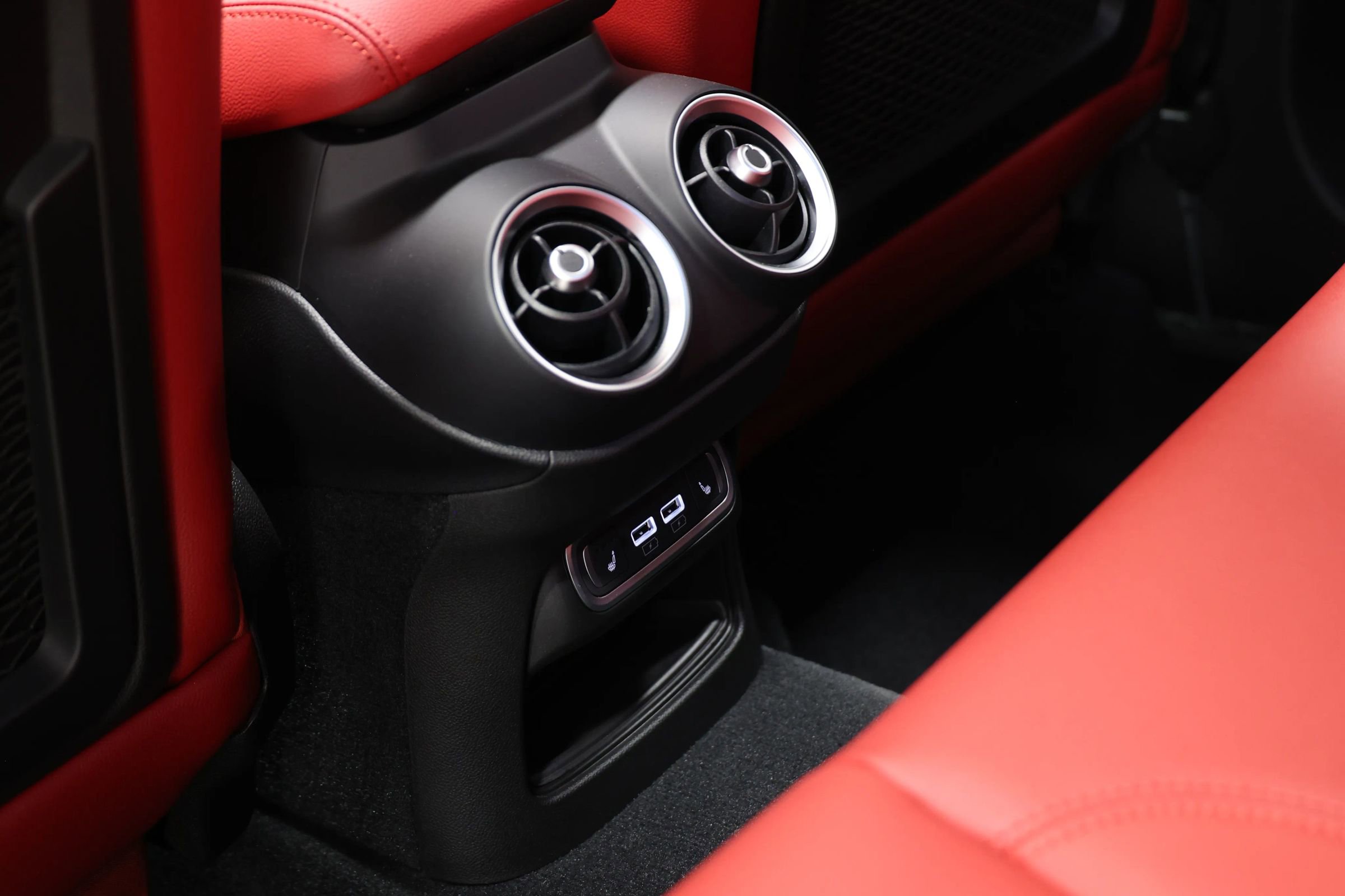 Used 2024 Alfa Romeo Stelvio Quadrifoglio image 53