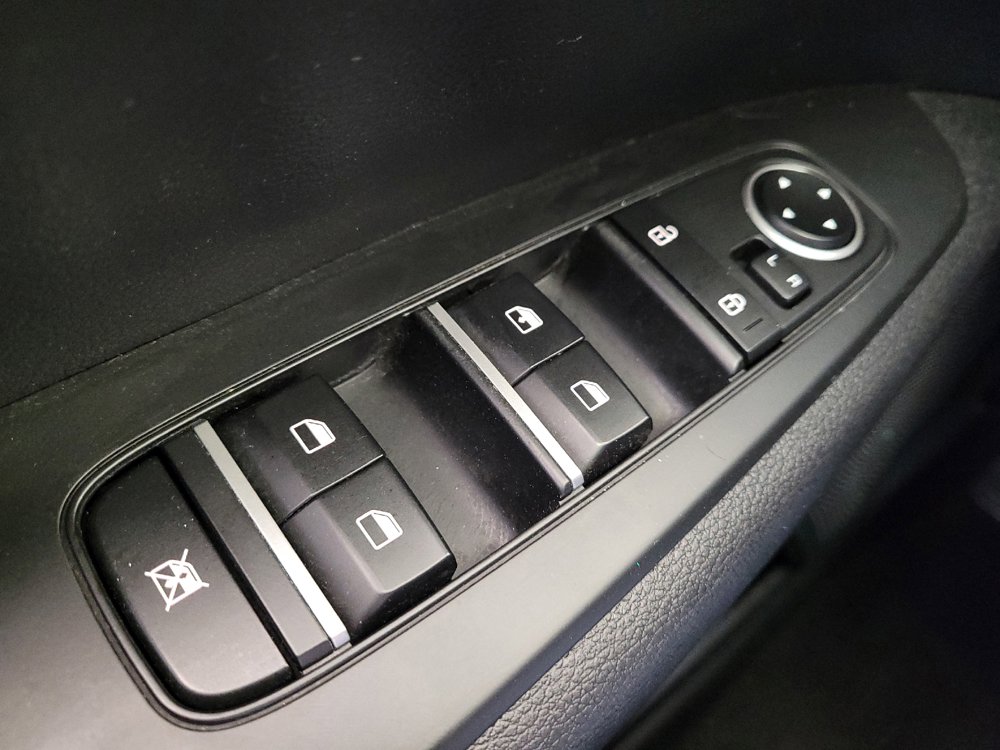 Used 2022 Kia Forte LXS FWD image 27