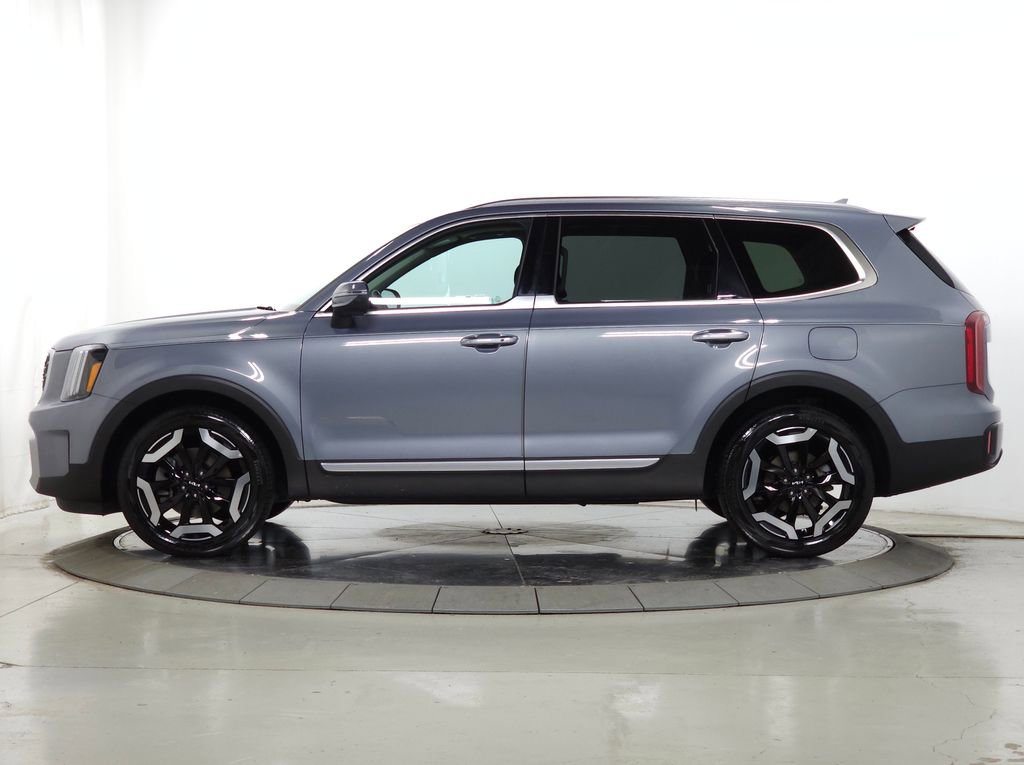 Used 2023 Kia Telluride S w/ S Sunroof Package AWD/4WD image 4