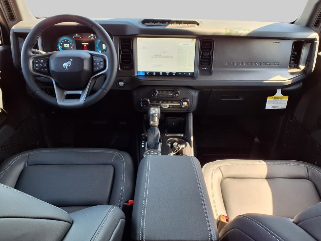 New 2025 Ford Bronco Badlands image 5