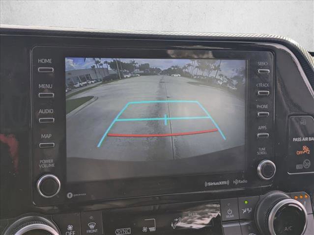 Used 2022 Toyota Highlander XSE image 14