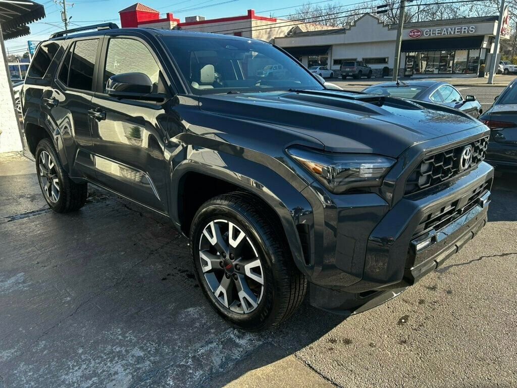 Used 2025 Toyota 4Runner TRD Sport image 5