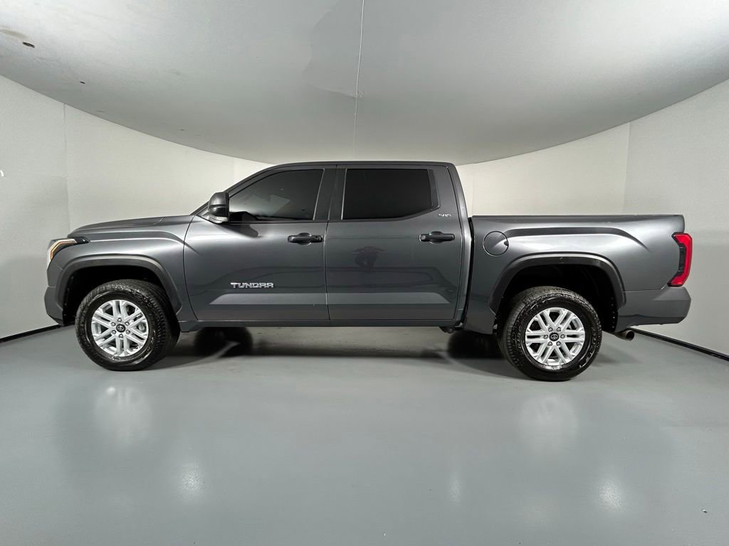 Used 2025 Toyota Tundra SR5 AWD/4WD image 4