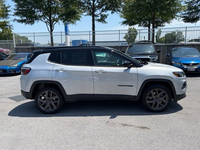 Used 2026 Jeep Compass Limited AWD/4WD image 9