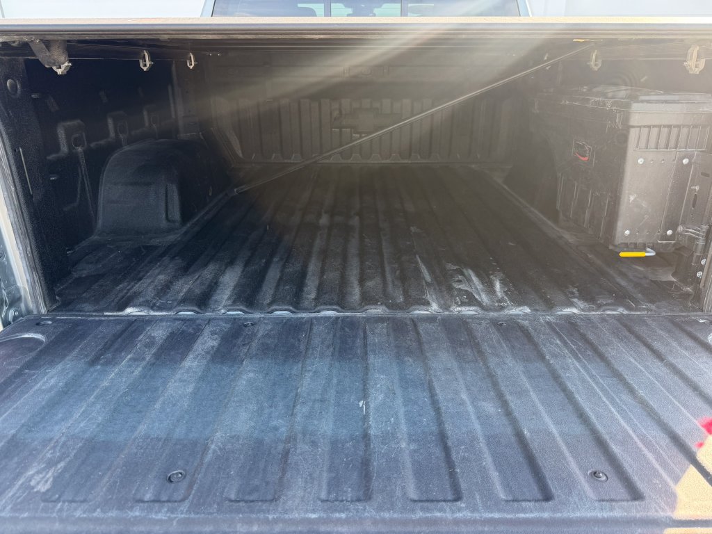 Used 2024 Chevrolet Silverado 1500 LTZ AWD/4WD image 26