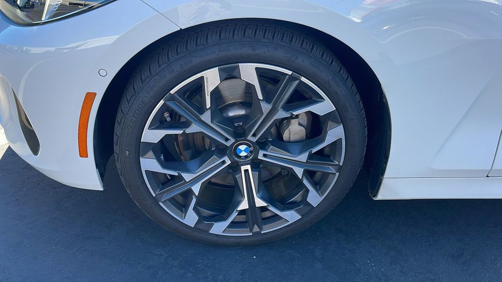 Used 2025 BMW 430i Coupe w/ Premium Package image 10