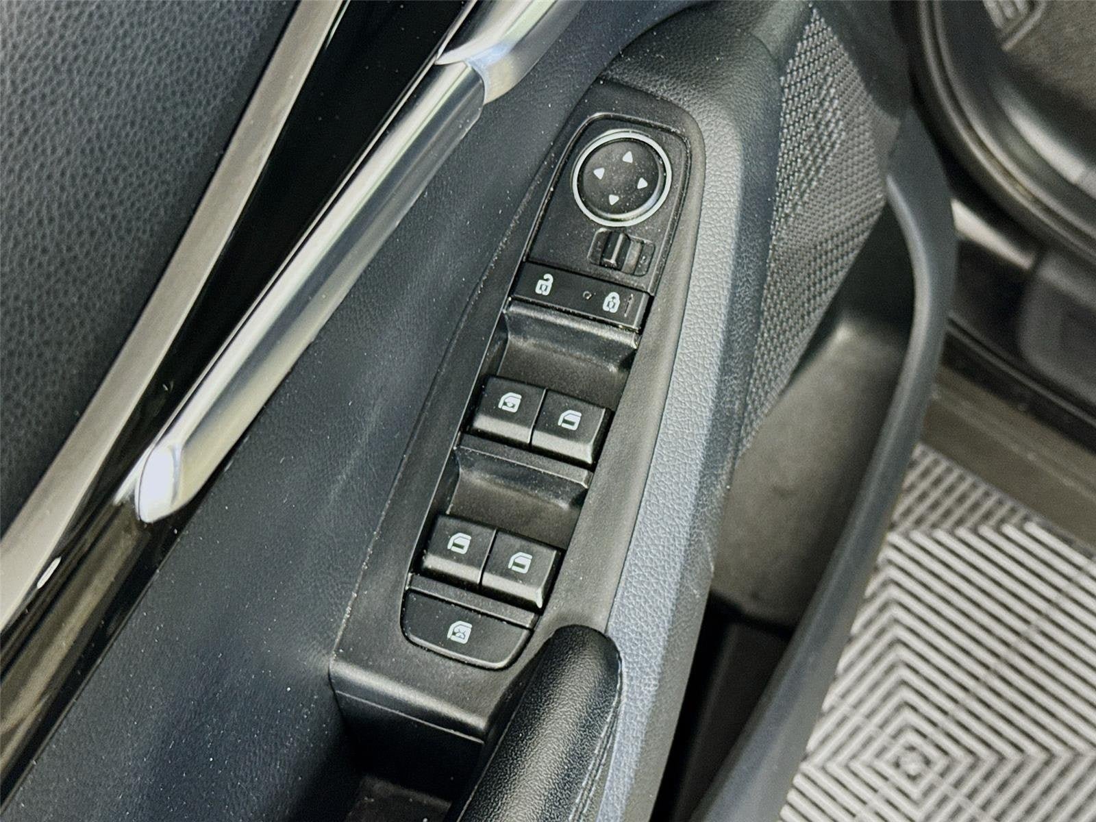 Certified 2022 Kia Seltos Nightfall Edition AWD/4WD image 19