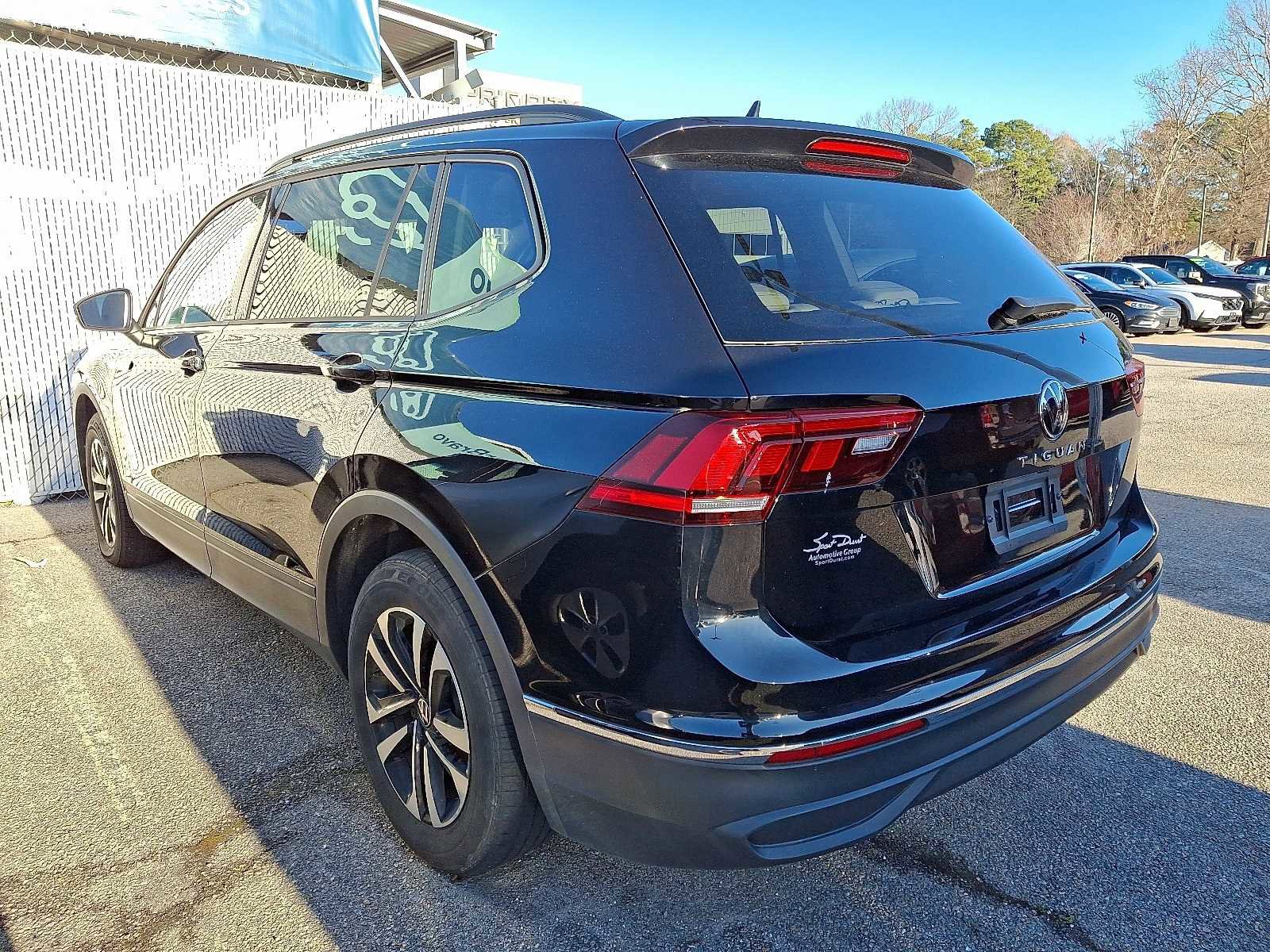 Used 2024 Volkswagen Tiguan S image 4