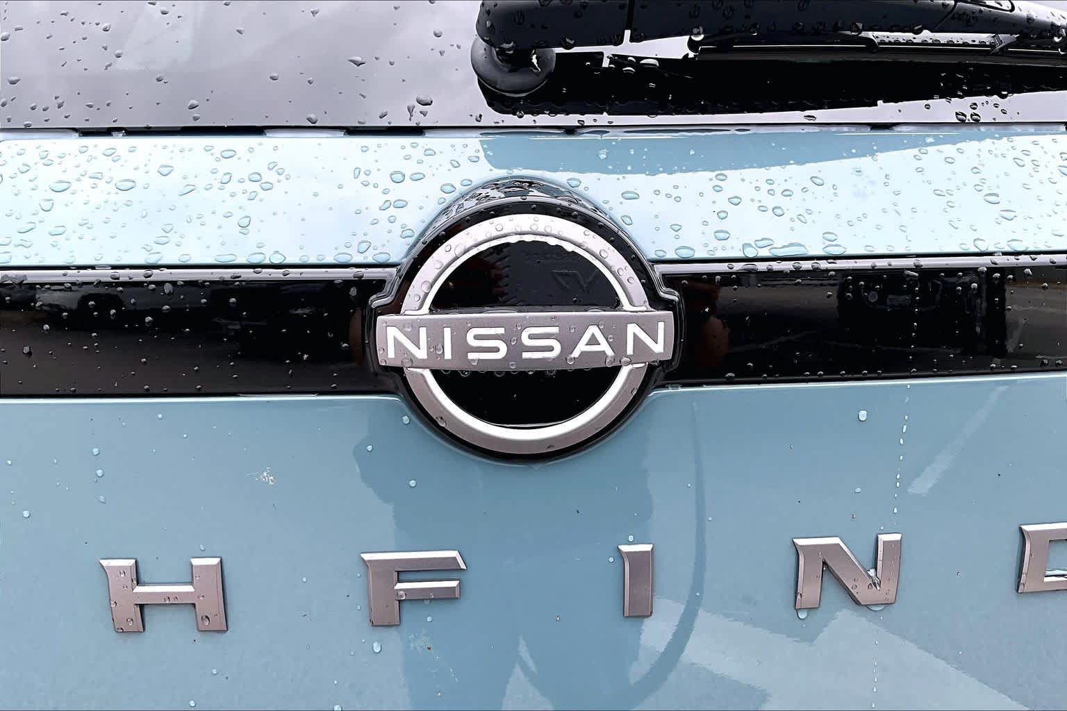 New 2026 Nissan Pathfinder SL FWD image 15