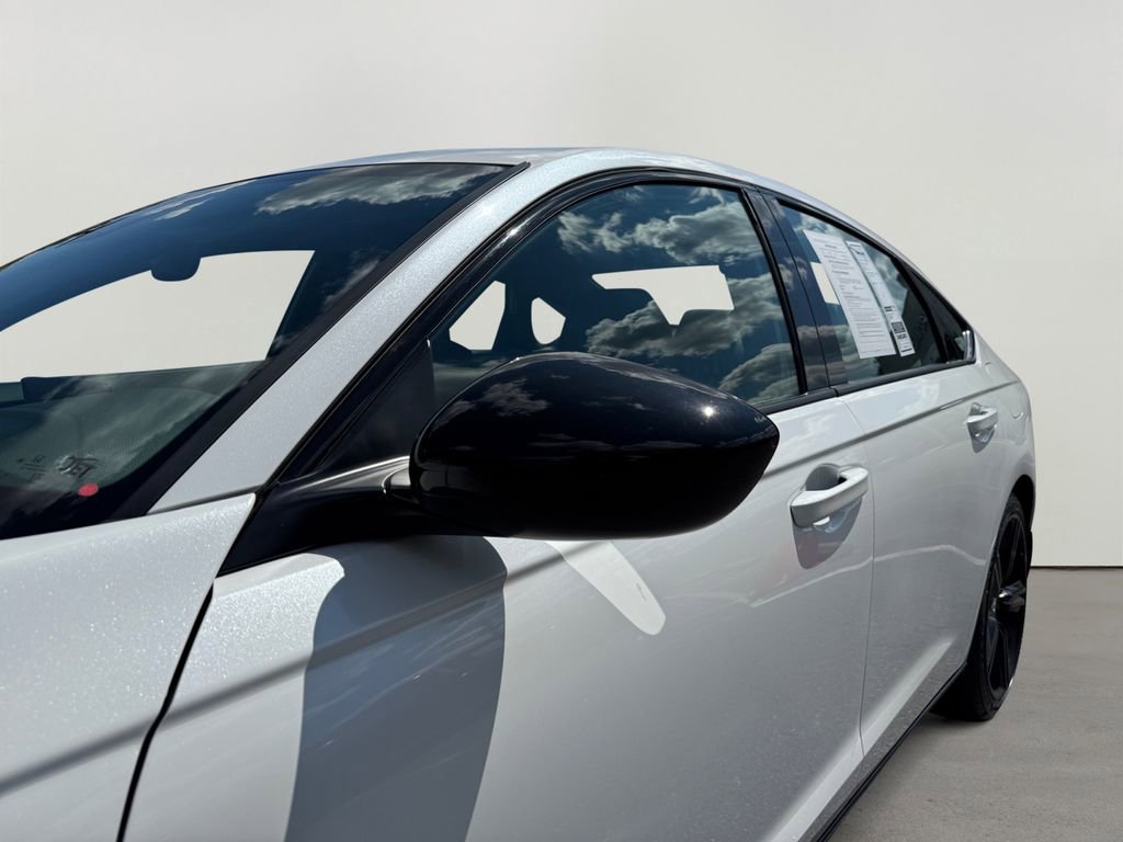 Used 2025 Honda Accord Sport image 30