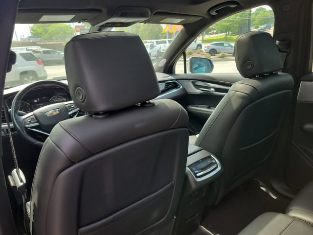 Used 2024 Cadillac XT6 Premium Luxury FWD image 12