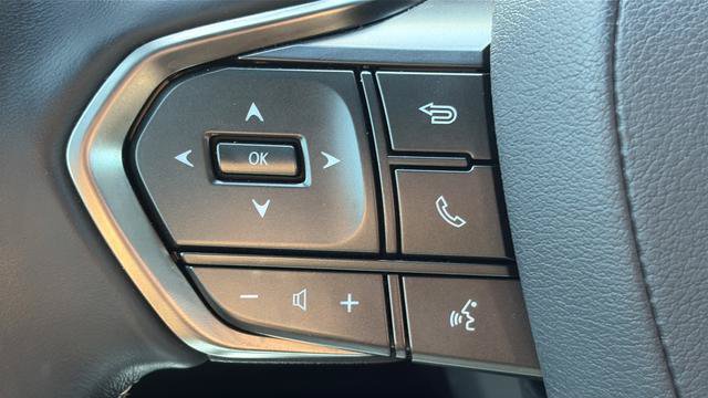 Used 2024 Lexus LX 600 4WD w/ Luxury Package image 17