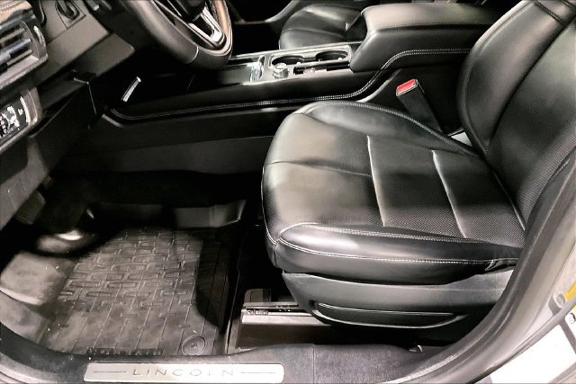 Used 2022 Lincoln Corsair AWD w/ Elements Package image 25