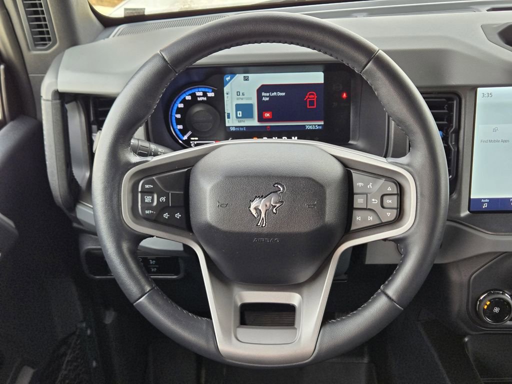 Used 2024 Ford Bronco Black Diamond image 18