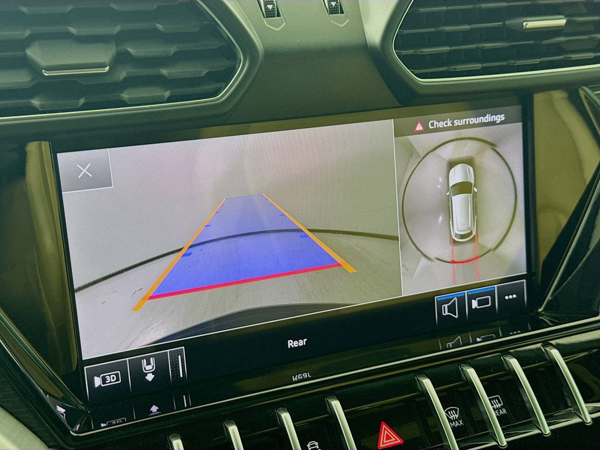 Used 2020 Lamborghini Urus image 15