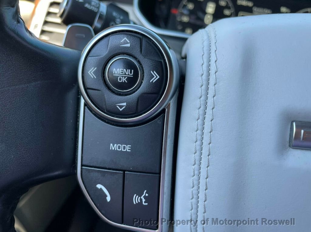 Used 2017 Land Rover Range Rover Long Wheelbase Autobiography image 25