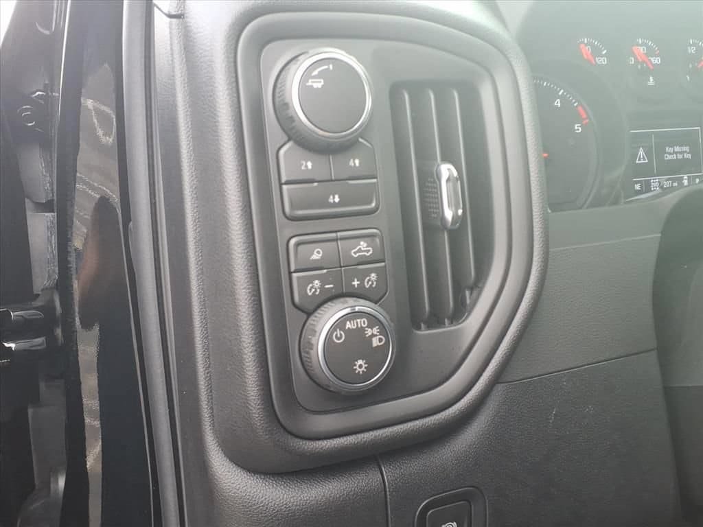 New 2026 Chevrolet Silverado 2500 Custom w/ Custom Value Package AWD/4WD image 16