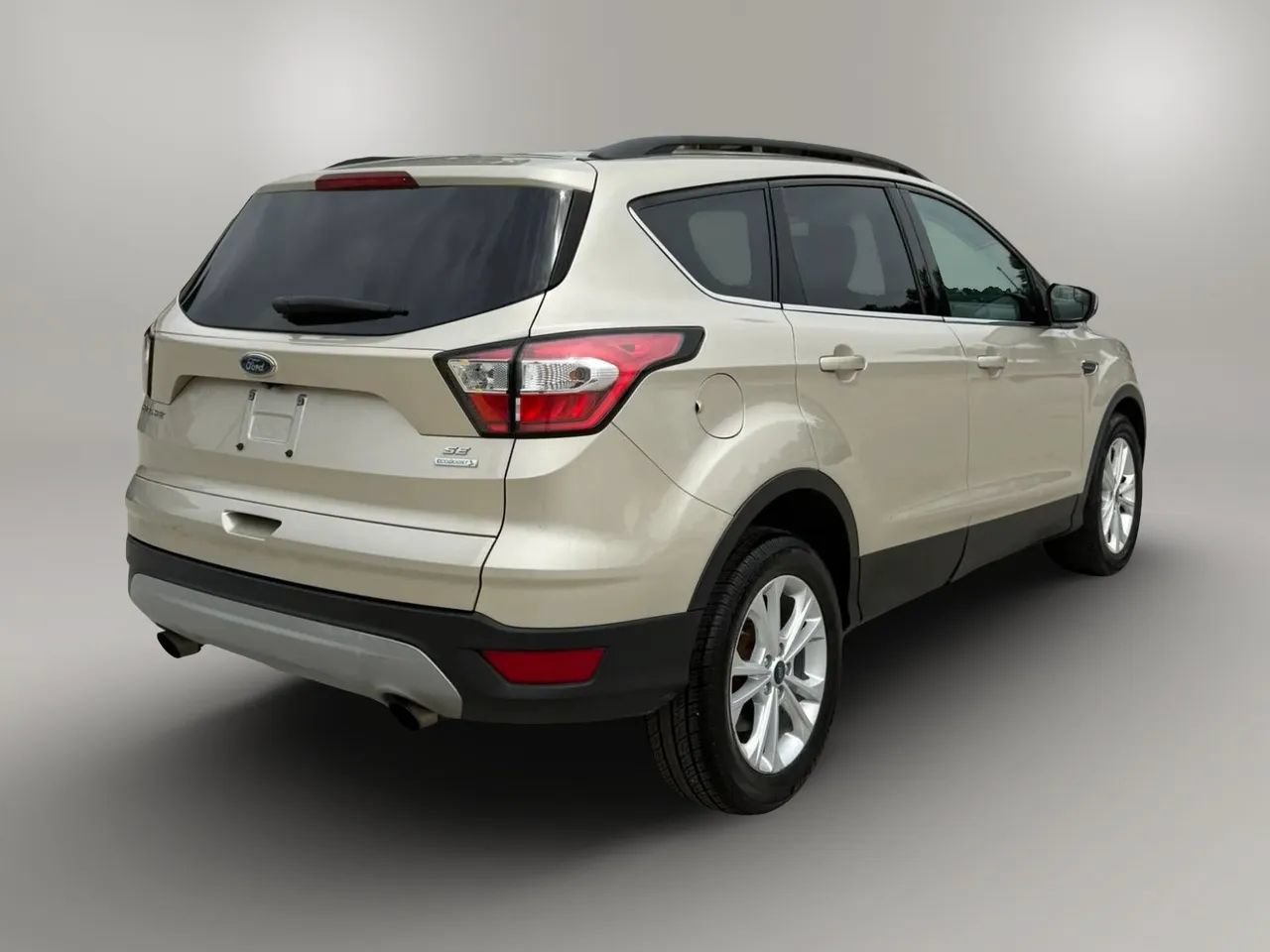 Used 2018 Ford Escape SE FWD image 6