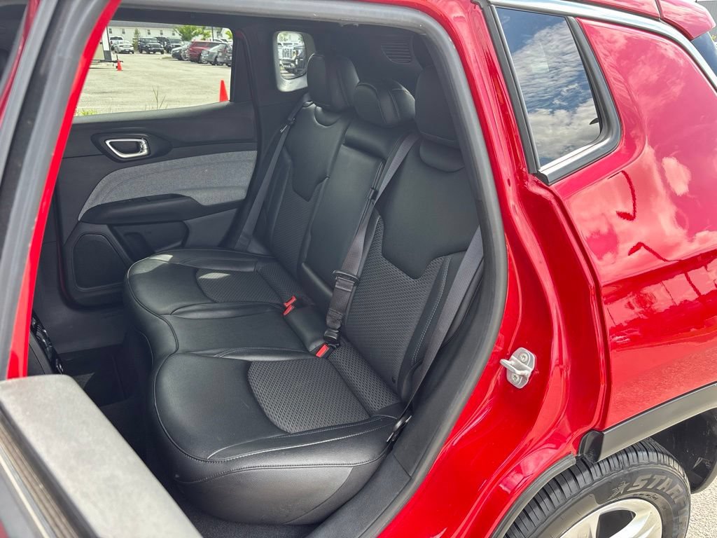 Used 2024 Jeep Compass Latitude AWD/4WD image 38