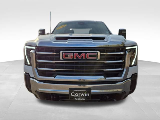 Used 2026 GMC Sierra 3500 SLT image 4