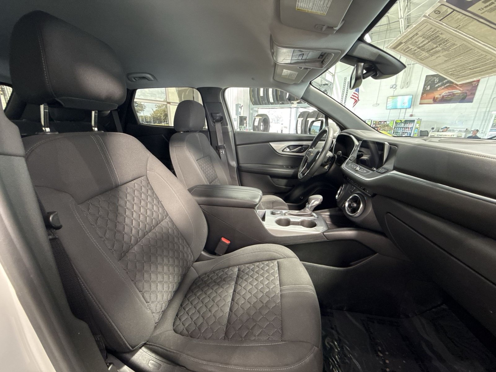 Used 2021 Chevrolet Blazer LT FWD image 27