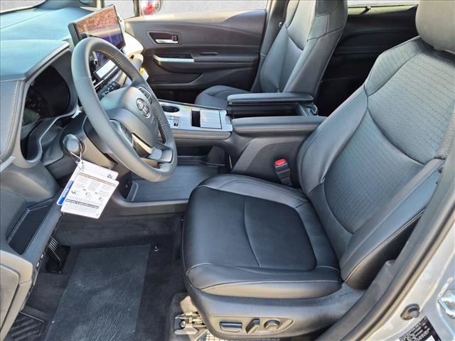 New 2026 Toyota Sienna XLE Woodland Edition AWD/4WD image 4