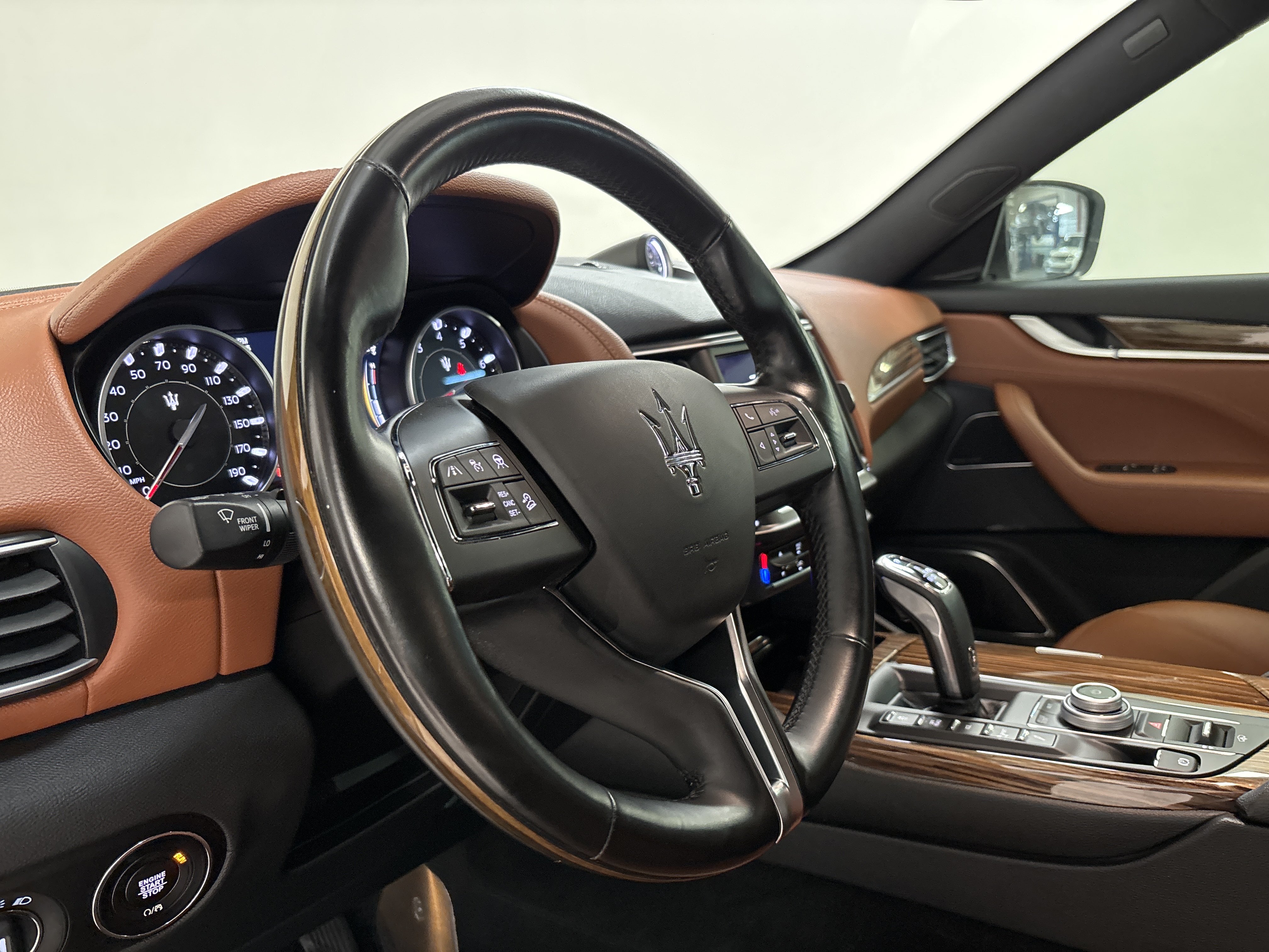 Used 2022 Maserati Levante GT AWD/4WD image 13