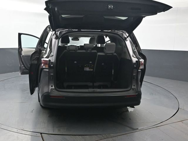 Certified 2024 Toyota Sienna LE w/ LE Plus Package image 53
