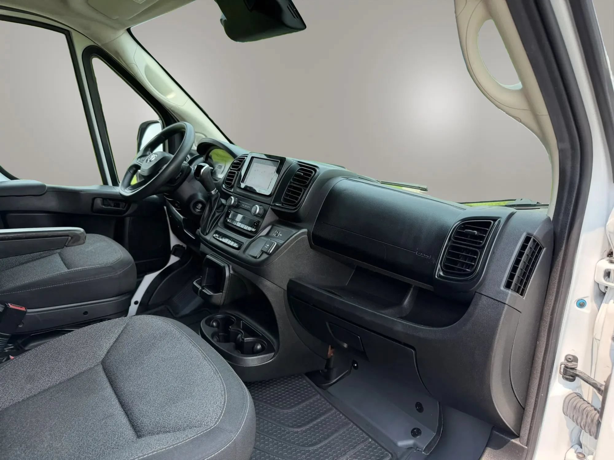 Used 2023 RAM ProMaster 2500 FWD image 39