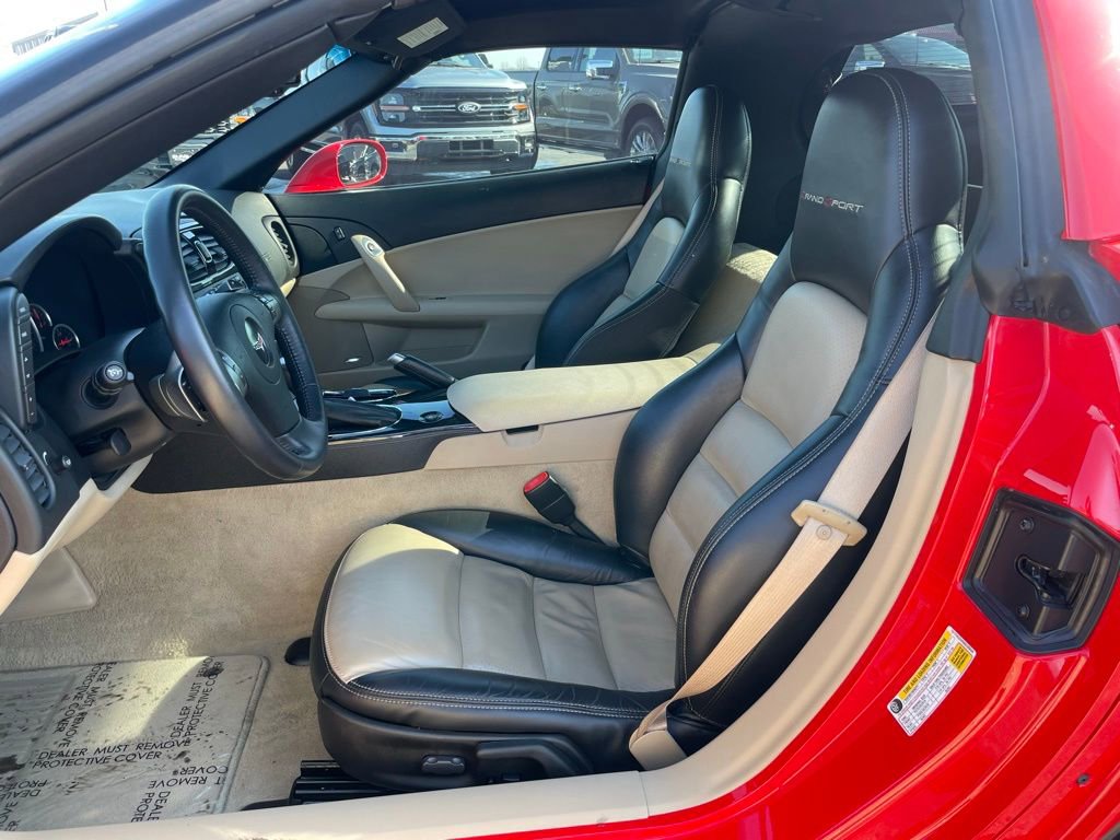 Used 2010 Chevrolet Corvette Grand Sport w/ Preferred Equipment Group image 8