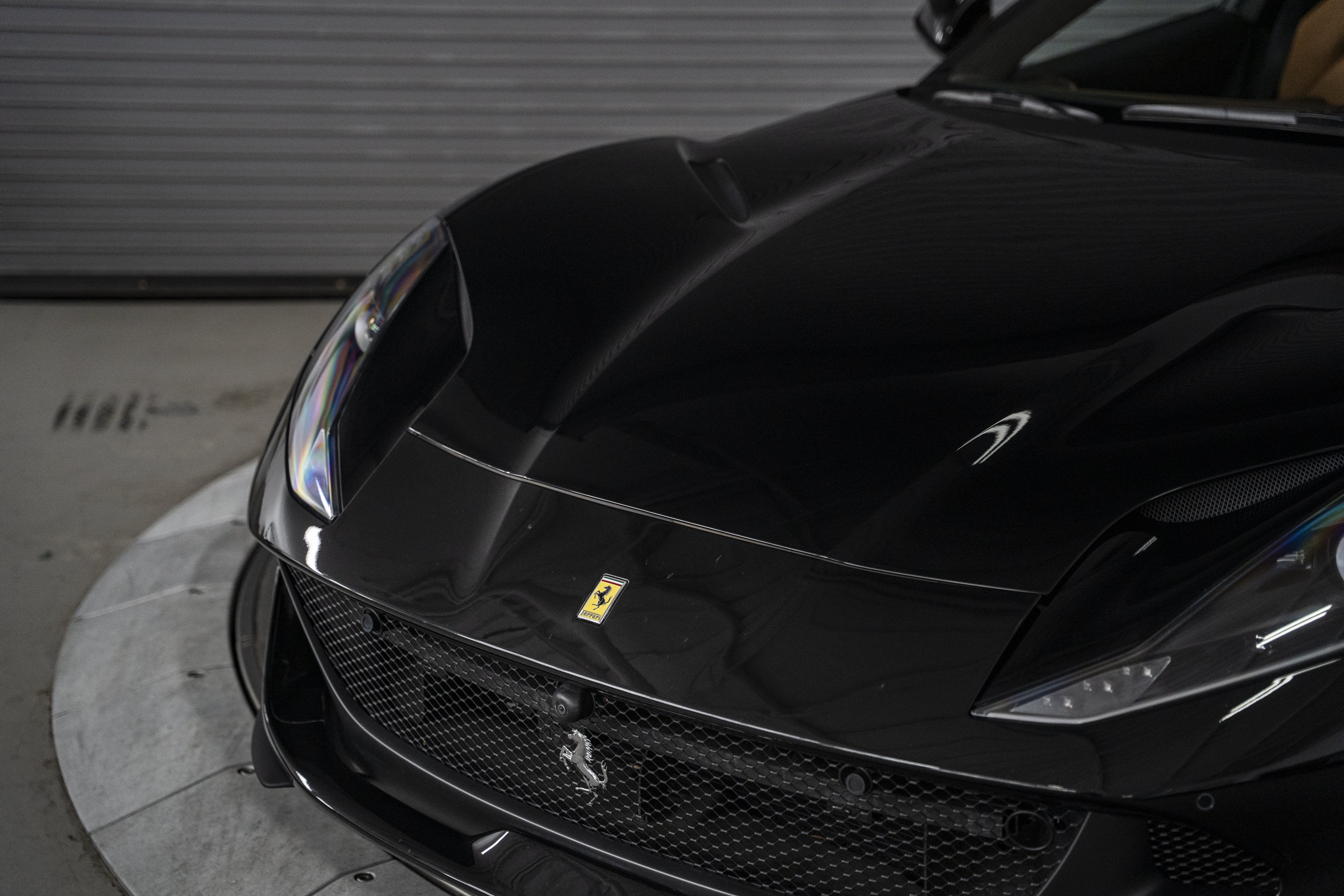 Used 2019 Ferrari 812 Superfast RWD image 10
